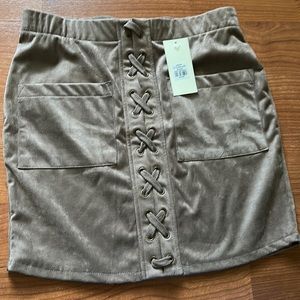 Suede tan skirt never worn